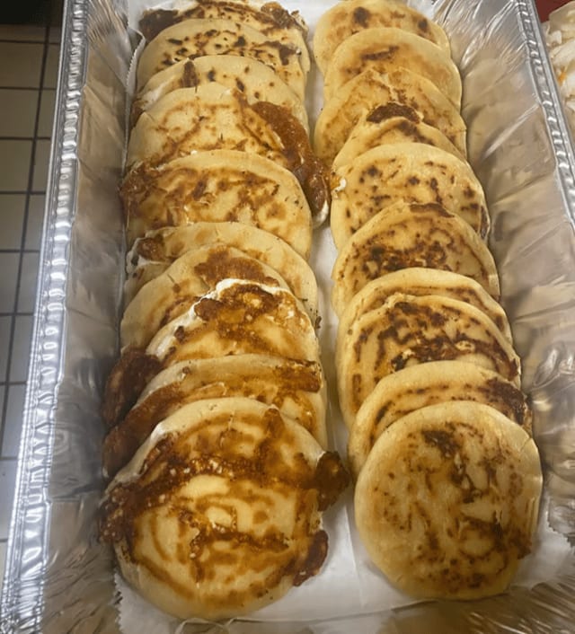 Tray of Pupusas (20).