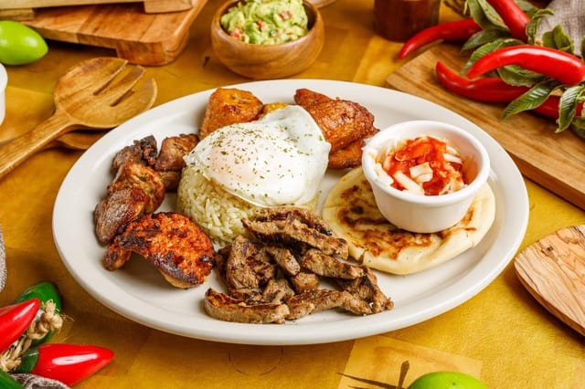 Bandeja Tipica.