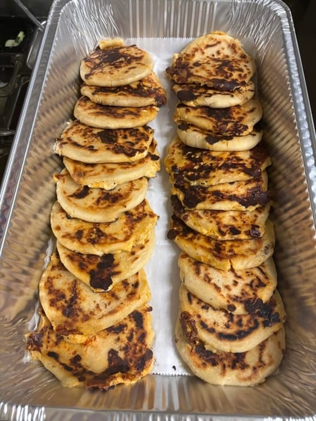 Tray of Pupusas (20) - Mixed.